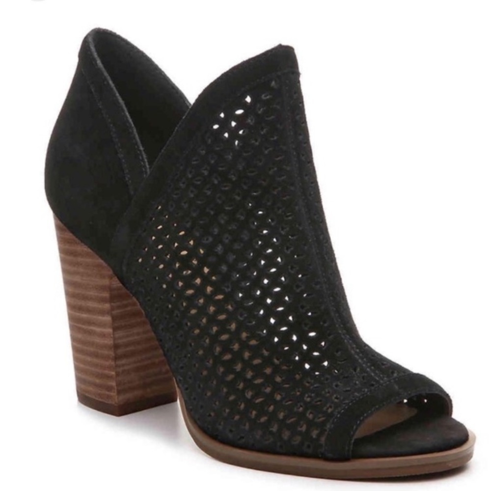 Lucky Brand Boots Wmn 10 Livey Peep Toe Ankle Bootie Black Slightly Pre-loved